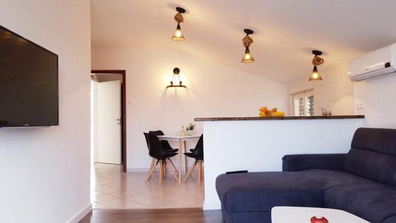 Apartment Mirjana 沃迪切 外观 照片