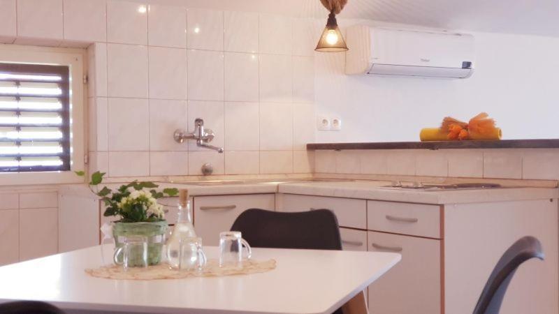 Apartment Mirjana 沃迪切 外观 照片